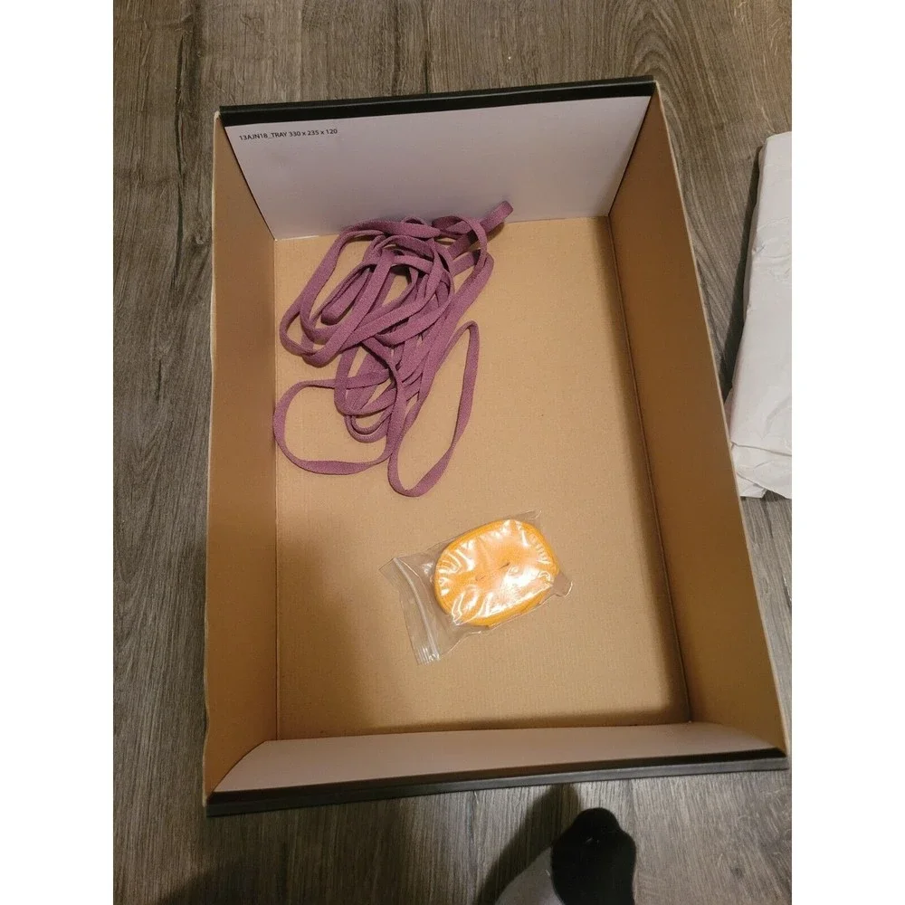 Size 10 - Jordan 1 Retro High OG Brotherhood 2022 - Picture 7 of 7